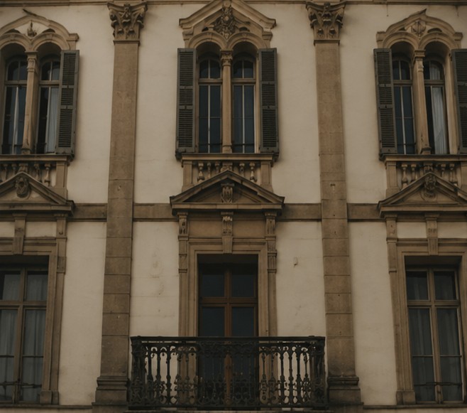 Façade architecturale — le monde du bâti